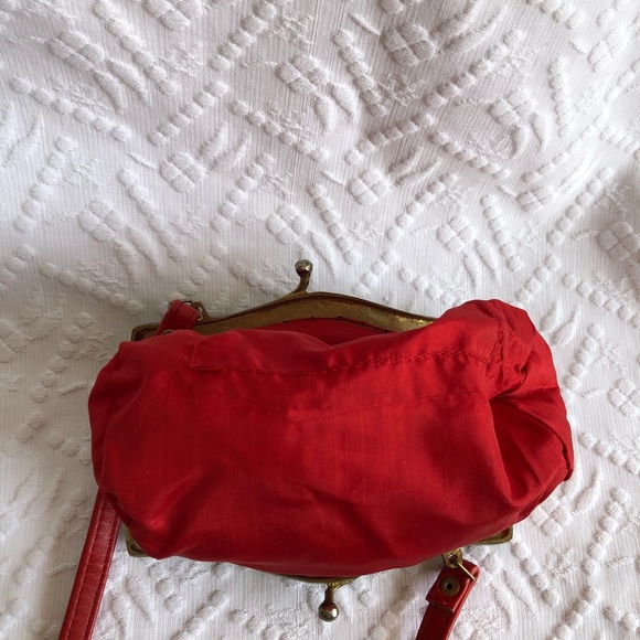 Genuine Christiana silk & sequined purse - Picture 6 of 8